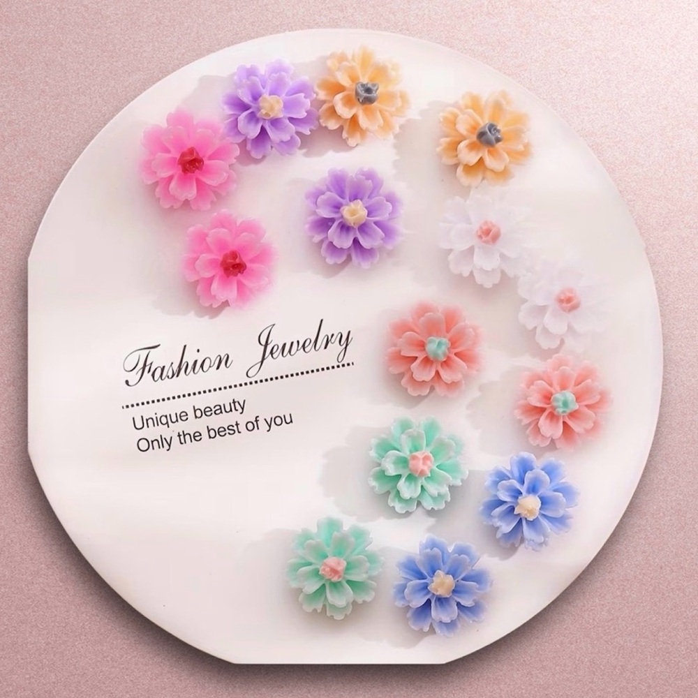 New 7pc Flower Earrings Set